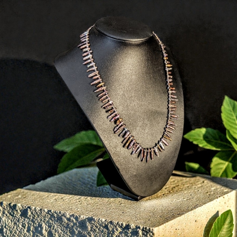 Handcrafted Elegant Freshwater Pearls Necklace